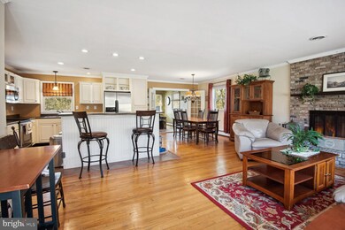 5706 Carroll Dale Rd N, Sykesville, MD 21784 - photo 4