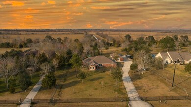 3010 Megan Lynn Ln, Alvin, TX 77511 - photo 2