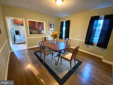 405 S Wickham Rd, Baltimore, MD 21229 - photo 4