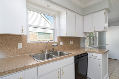 8102 Hazen St, Houston, TX 77036 - photo 7