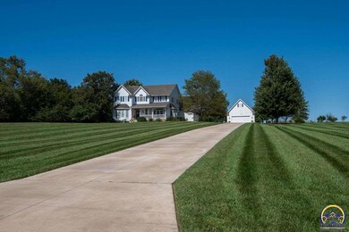 7010 SW 53rd St, Topeka, KS 66610 - photo 3