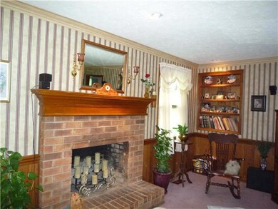 Fireplace and Built In Bookcase in Large 24x18 (432 sq ft) Family Room
