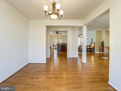 35164 Marshall Ct, Locust Grove, VA 22508 - photo 6