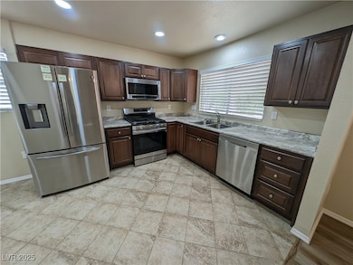 9729 Buckhorn Dr, Las Vegas, NV 89134 - photo 6