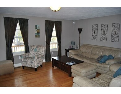 122 Wall St, Middleboro, MA 02346 - photo 5