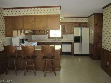 6612 Hinshaw Town Rd, Ramseur, NC 27316 - photo 5