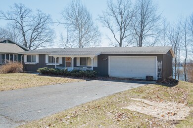 47695 Lakeview-1