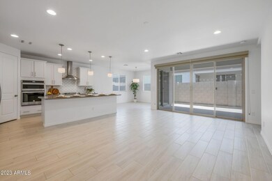 4-web-or-mls-9817 E Solstice Ave, Mesa-4