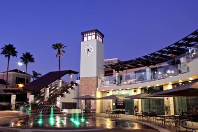 Del Mar Highlands Town Center