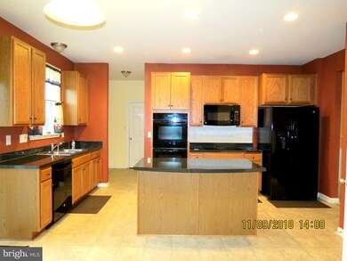 714 Bentley Dr, Inwood, WV 25428 - photo 6