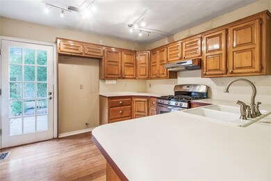 2632 Amber St, Moore, OK 73160 - photo 7