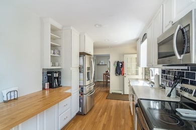 4 Perry Rd, Natick, MA 01760 - photo 5