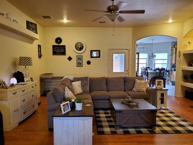 892 Hermoso El Sol, Alamogordo, NM 88310 - photo 4