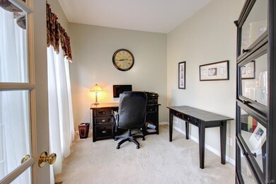 6658 Rutherford Dr, Macungie, PA 18062 - photo 4