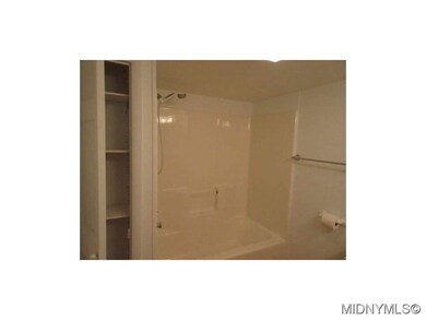 2nd Bathroom Clean & Shiny