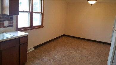 886 Remington Dr, North Tonawanda, NY 14120 - photo 3
