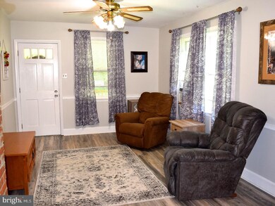 319 Central Ave, Wilmington, DE 19805 - photo 4