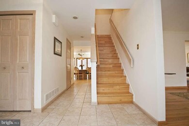 14 Brickford Ln, Pikesville, MD 21208 - photo 4