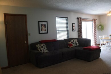 202 Cambridge Manor Dr unit 202, Schenectady, NY 12302 - photo 6