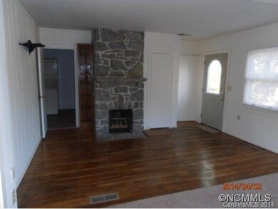 1589 Brookside Camp Rd, Hendersonville, NC 28792 - photo 5