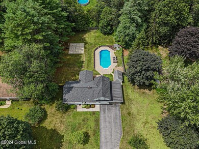 10 Carr Rd, Saratoga Springs, NY 12866 - photo 5