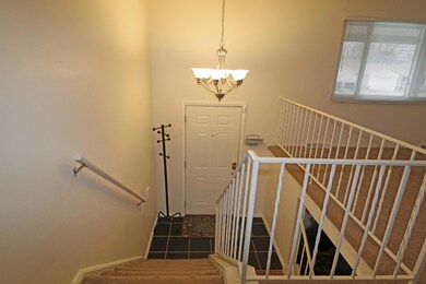 Split entry Foyer