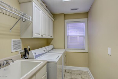 230 N 3rd Ave Kure Beach NC-large-028-29
