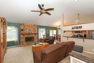 1123 Sawmill Ln, Algonquin, IL 60102 - photo 2