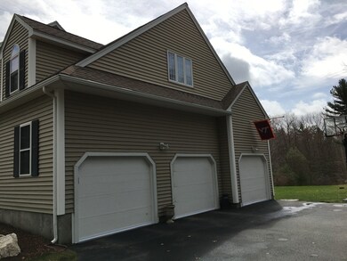 18 Smith Hill Way, Douglas, MA 01516 - photo 2