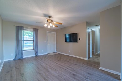 330 Dearborn St, Tipton, IN 46072 - photo 5