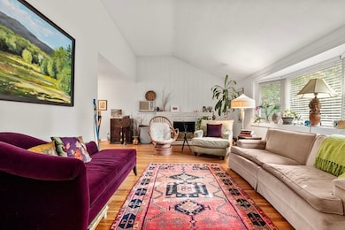 174 Middlesex Rd, Chestnut Hill, MA 02467 - photo 3