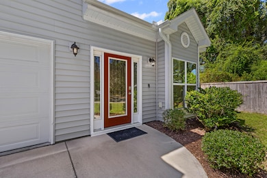 1129 Camp Rd, Charleston, SC 29412 - photo 6