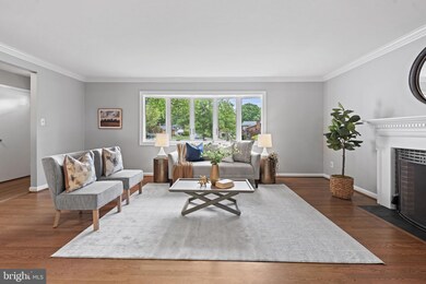 708 Skyline Ct NE, Vienna, VA 22180 - photo 6