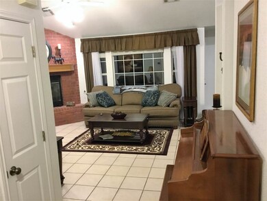 1523 Granada unit Gra, Alamogordo, NM 88310 - photo 4