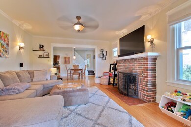 2033 W Highland St, Allentown, PA 18104 - photo 4