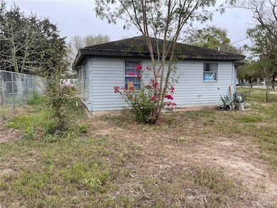 205 S 34th St, Edinburg, TX 78542 - photo 4