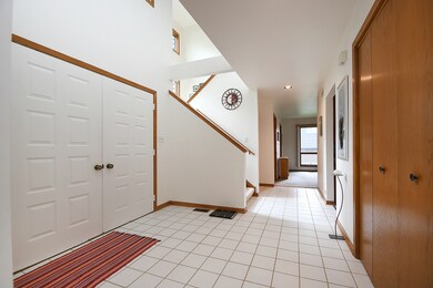 18141 Rockwell Ave, Homewood, IL 60430 - photo 4