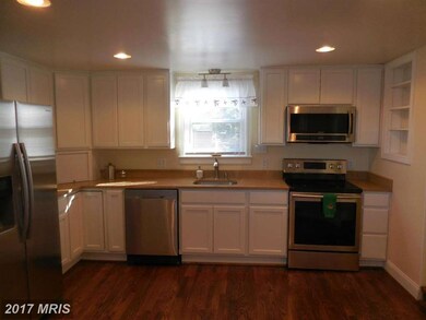 4831 Long View Rd, Temple Hills, MD 20748 - photo 2