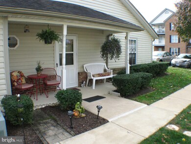 2012 Rudy Serra Dr unit A, Sykesville, MD 21784 - photo 3