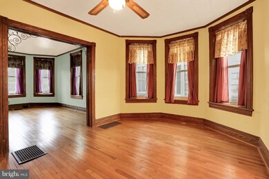 24 W 4th St, Waynesboro, PA 17268 - photo 6