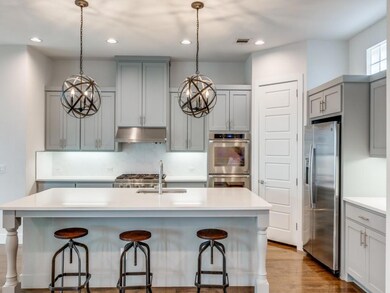 3860 Pine Tree Ct, Dallas, TX 75206 - photo 3