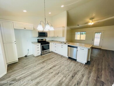 507 Ginger St, Bloomfield, NM 87413 - photo 7