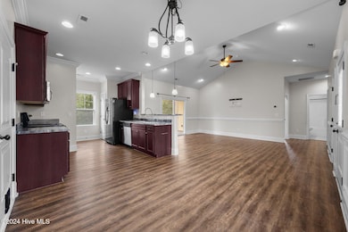 604 Tar Landing Rd, Holly Ridge, NC 28445 - photo 7