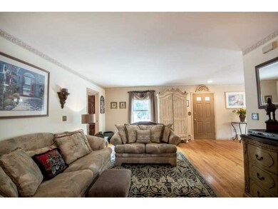 24 Raynham Ave, Portsmouth, RI 02871 - photo 4