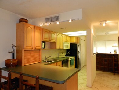 Kitchen & Bar