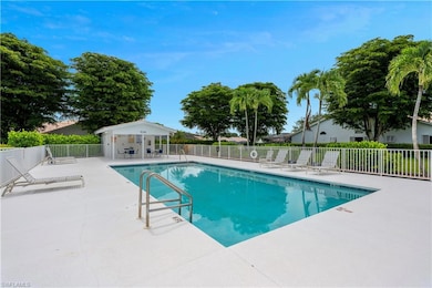 Community pool & patio