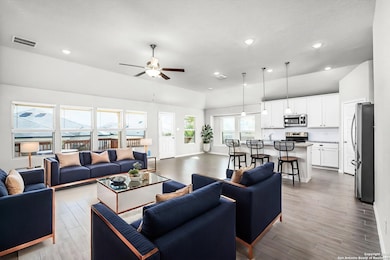 1117 Amber Lake, Seguin, TX 78155 - photo 3