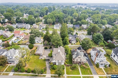 290 Clinton Place, Hackensack, NJ 07601 - photo 4