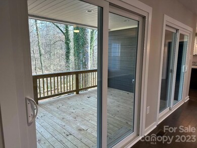 364 N Oakwood Dr, Statesville, NC 28677 - photo 7
