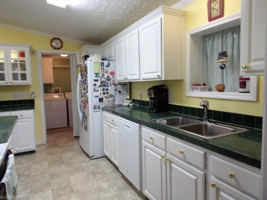 2915 Spoons Chapel Rd, Asheboro, NC 27205 - photo 5